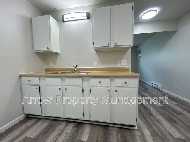 Foto del edificio - 906 East E Street