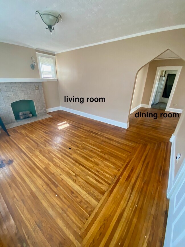 Foto del edificio - 23 Shirley Dr