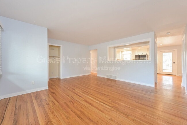 Photo - 6186 S Southwood Dr House