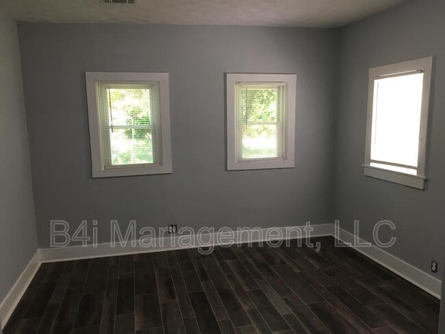 Building Photo - 37 Rehoboth Rd