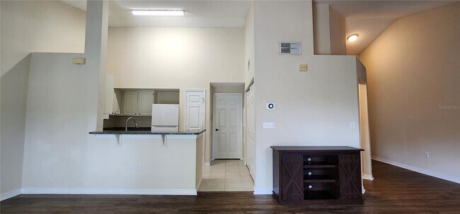 Building Photo - 10000 SW 52nd Ave