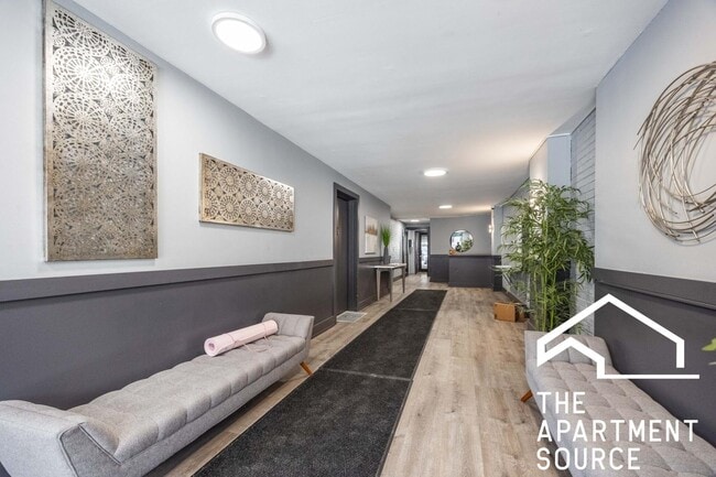 Photo - 1446 N Dearborn Pkwy (Chicago, IL) Apartment