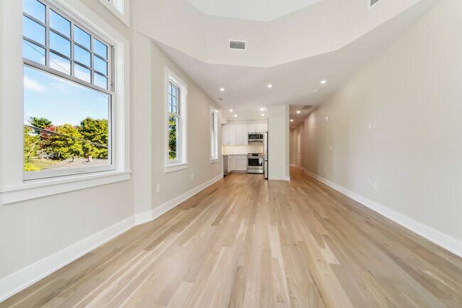 Building Photo - 8 Husted Ln