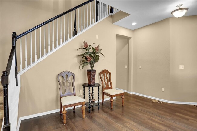 Building Photo - Beautiful Copperleaf 6 Bedroom 5 Bath Home...