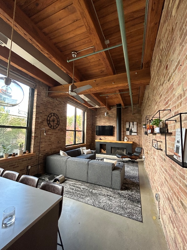 Photo - 1727 S Indiana Ave Apartment