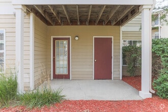 2BR, 2BA - River - Waterbrook