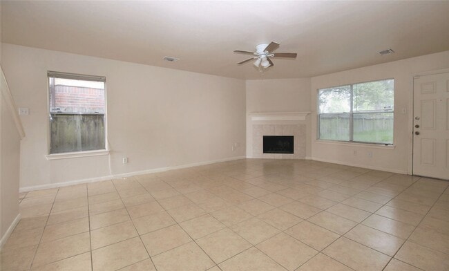 Building Photo - 6923 Cheshire Park Rd