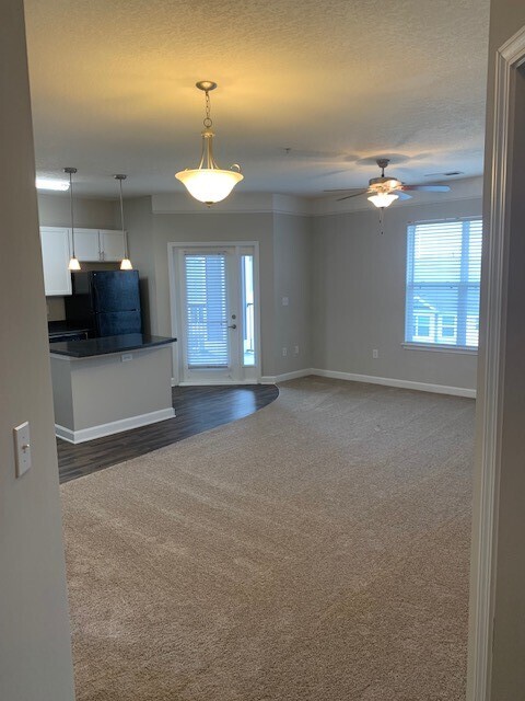 Building Photo - Solara- Two bedroom, Two Bathroom- 1160 Sqft