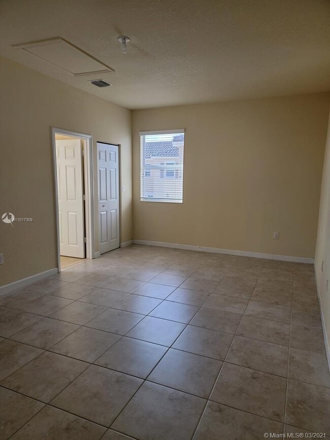 Building Photo - 17186 SW 93rd St
