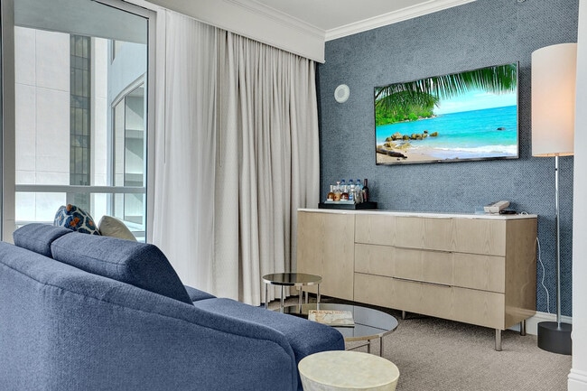 Foto del edificio - 4441 Collins Ave