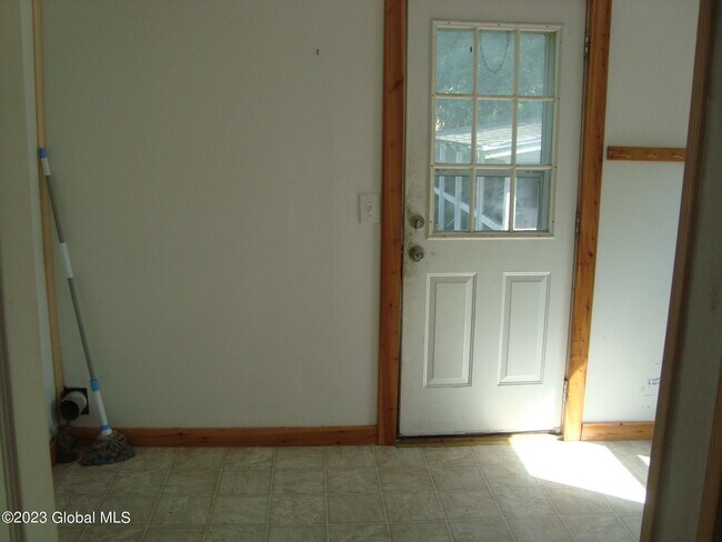 Foto del edificio - 3152 N Thompson St