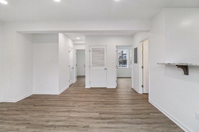 Foto del edificio - 303 Seaton Pl NE