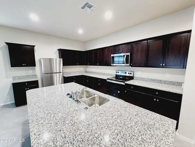 Foto del edificio - 9405 Greenhouse Rd