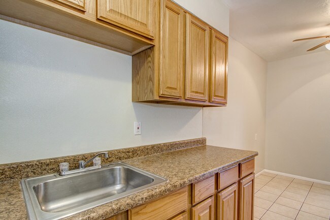 Building Photo - 6824 N 23rd Ave