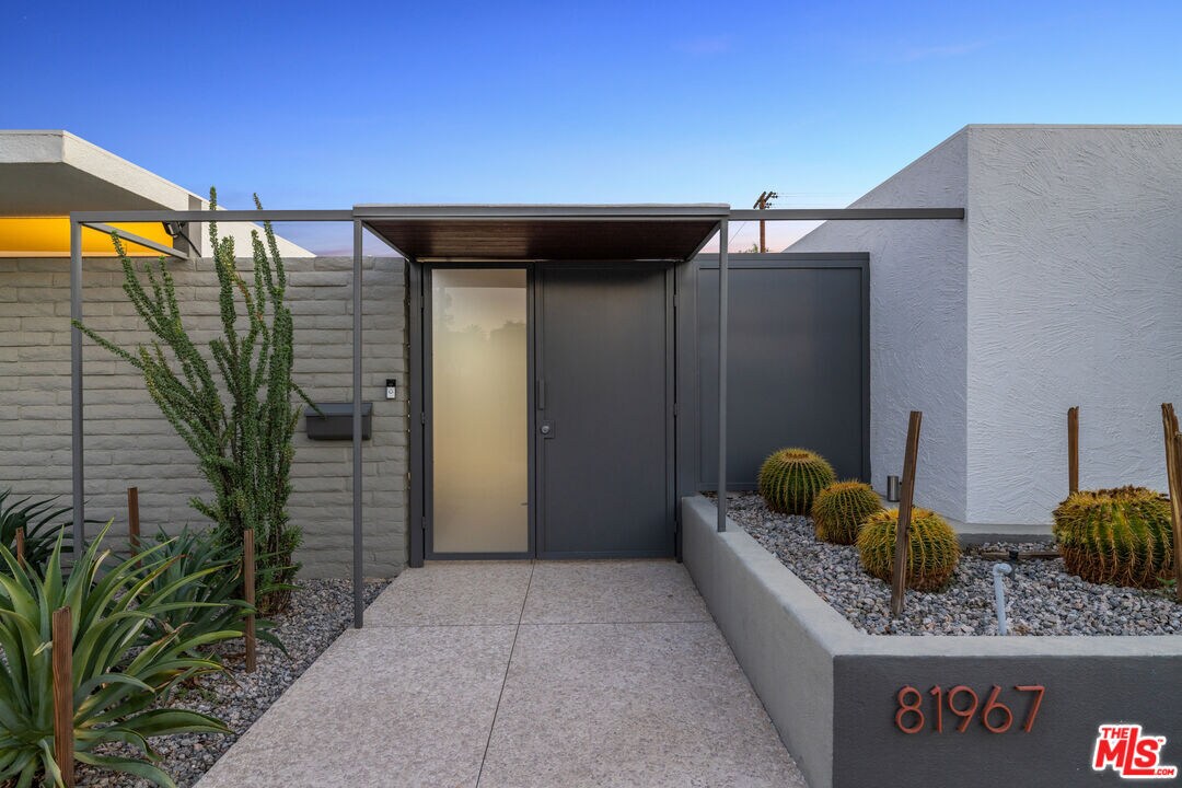 Foto principal - 81967 Camelot Way
