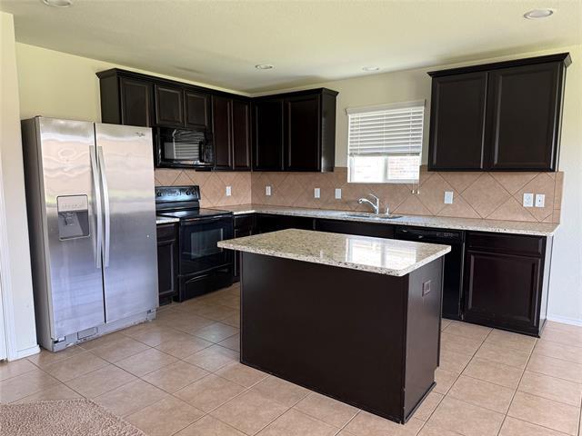 Foto del edificio - 1017 Rivers Creek Ln