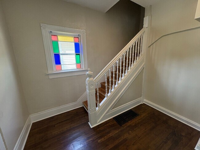 Foto del edificio - Updated 4 bed 1.5 Bath in Omaha