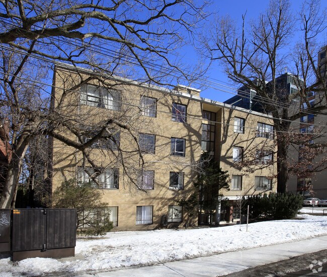 Photo du bâtiment - Oriole Apartments