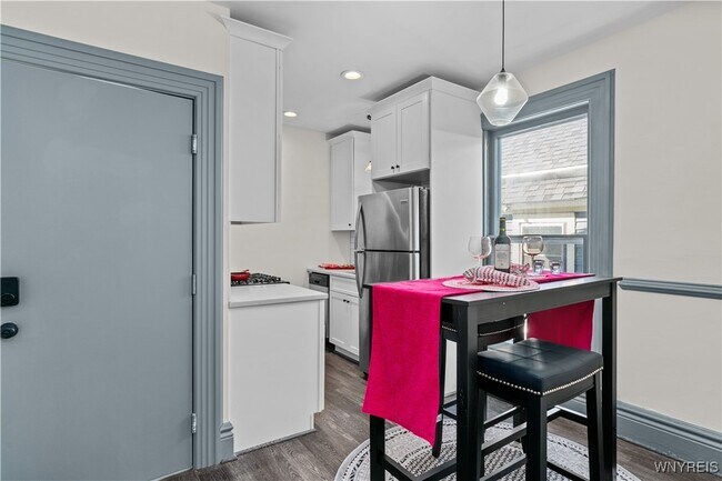 Foto del edificio - 58 Cottage St