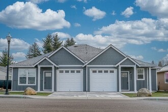 Building Photo - 3377 Lewis Ln