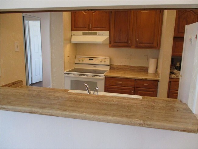 Foto del edificio - 6122 Ridgecrest Rd