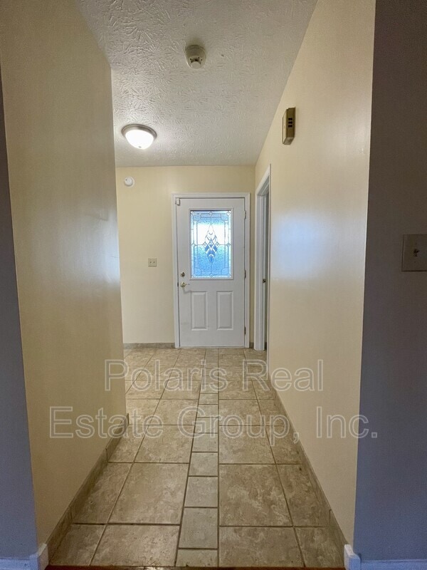 Building Photo - 978 Spring Meadow Dr