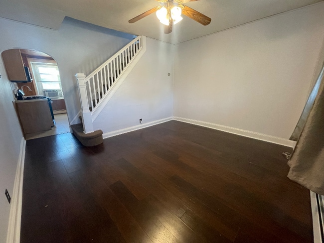 Photo - 629 Summit St Townhome