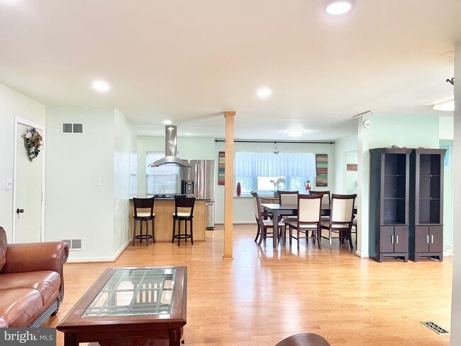 Building Photo - 13126 Pebble Ln