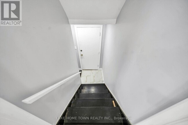 Building Photo - 37 Ferman Dr