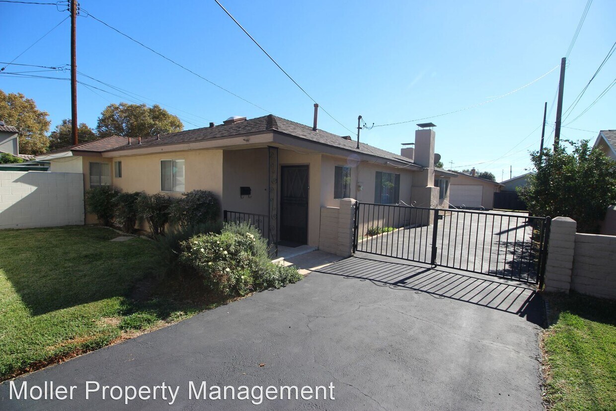 Primary Photo - 9720-9722 Broadway