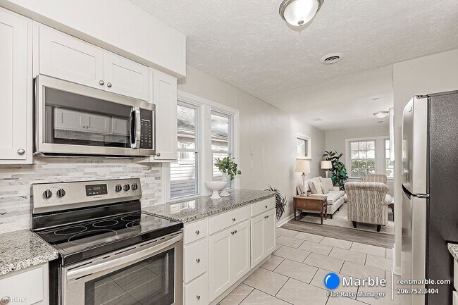 Building Photo - 4 br, 1 bath House - 12525 Mcgowan Ave