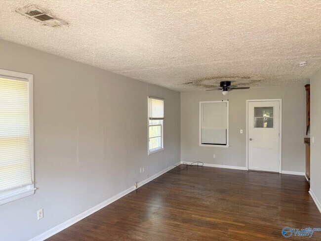 Building Photo - 1812 Canary St NW