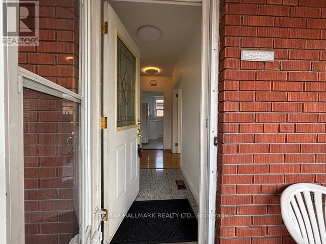 Building Photo - 37 GOODERHAM Dr