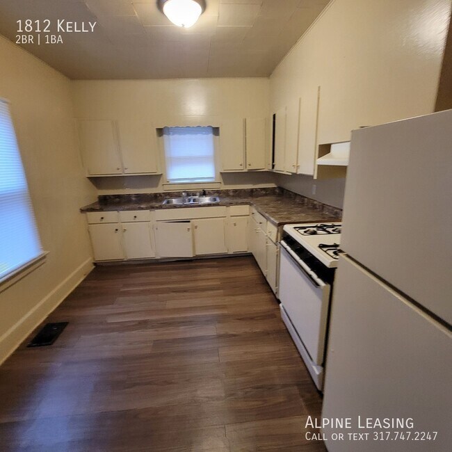 Building Photo - 2 bedroom
