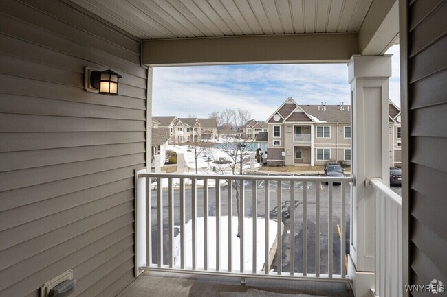 Building Photo - 1311 Deer Lakes Dr