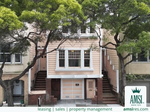 Building Photo - 1637 Lake St