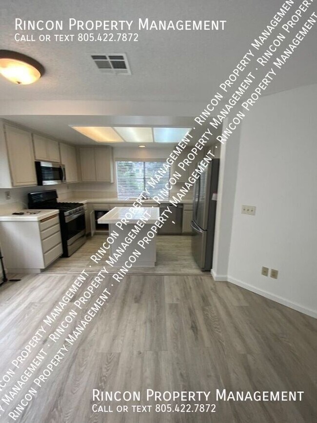 Foto del edificio - 943 Goodman St