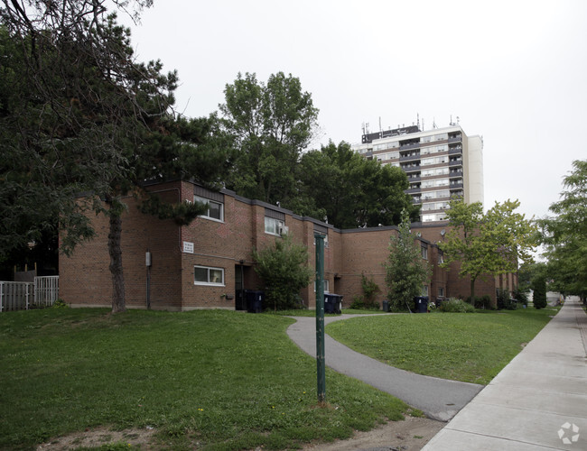 Building Photo - Blake-Boultbee Apartments