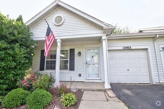Building Photo - 13905 S Oakdale Ct