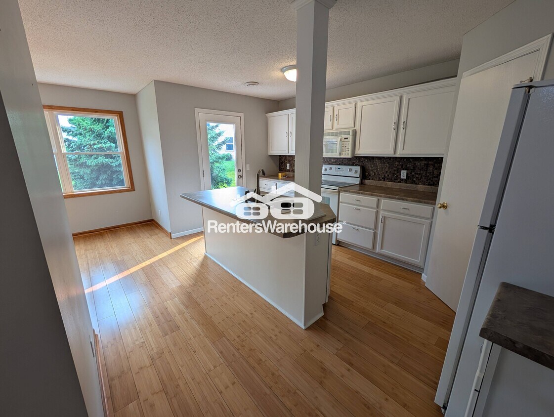 Foto principal - 10549 64th Way NE