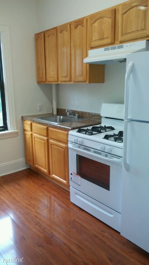 Foto del edificio - 6647 Booth St