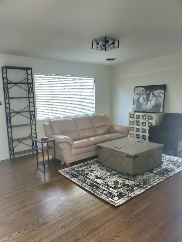 745 Center St, Sonoma, CA 95476 House for Rent in Sonoma, CA