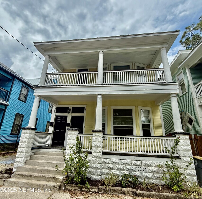 Primary Photo - 311 E 5th St