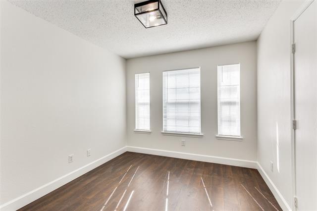 Building Photo - 704 Black Hills Dr
