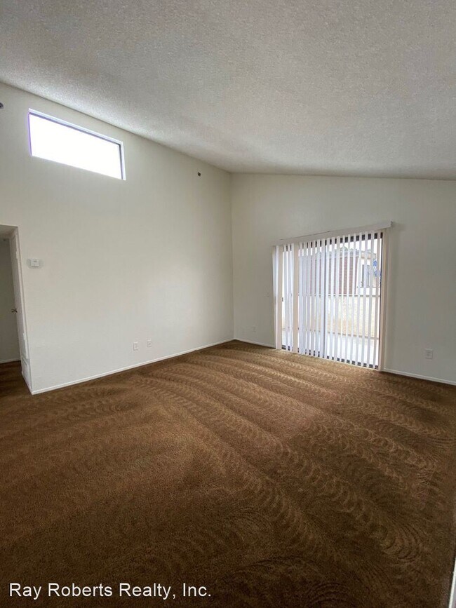 Building Photo - 7916-7924 Stark Drive