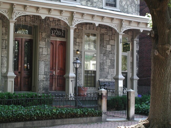 Shared front porch - 3720 Hamilton St