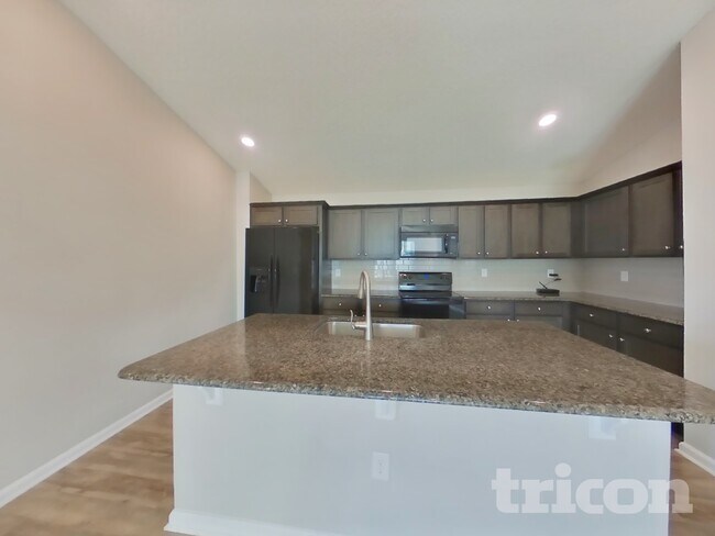 Building Photo - 8096 Hind Wy