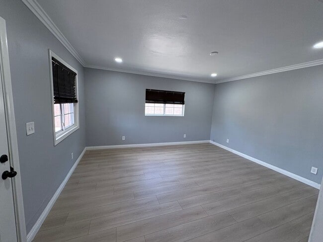 Foto del edificio - 4925 Chino Ave