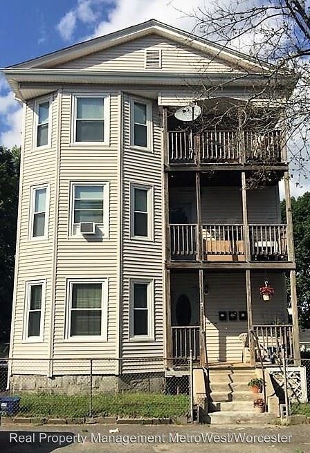 Primary Photo - 2 br, 1 bath House - 7 Derby Street, #3