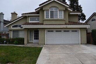 Building Photo - 924 Christy Ct